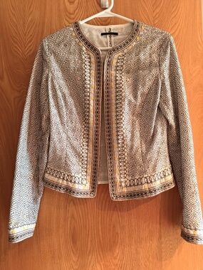 Elegant embroidered Y2K Elie Tahari jacket